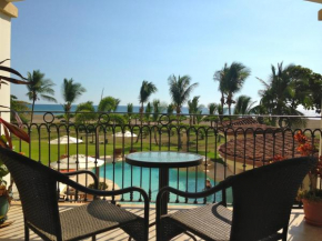 3 Bedroom Condo with Ocean View - Tres Regalos 201N